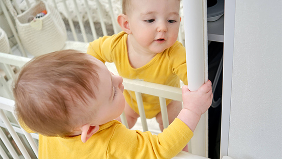 Baby friendly pohištvo: Nasveti in dodatki ne le za varnost in zaščito vaših otrok.